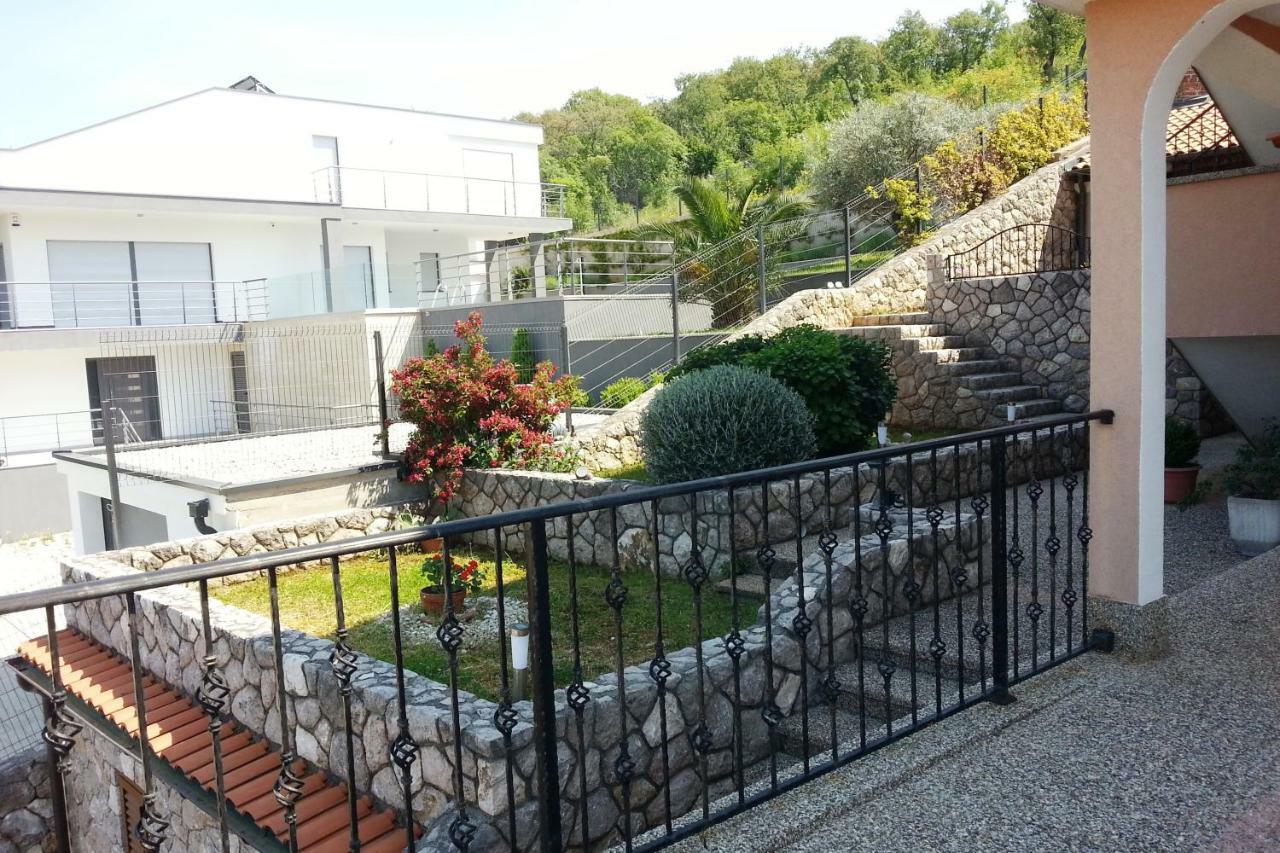Guarda alla vita Njivice Esterno foto