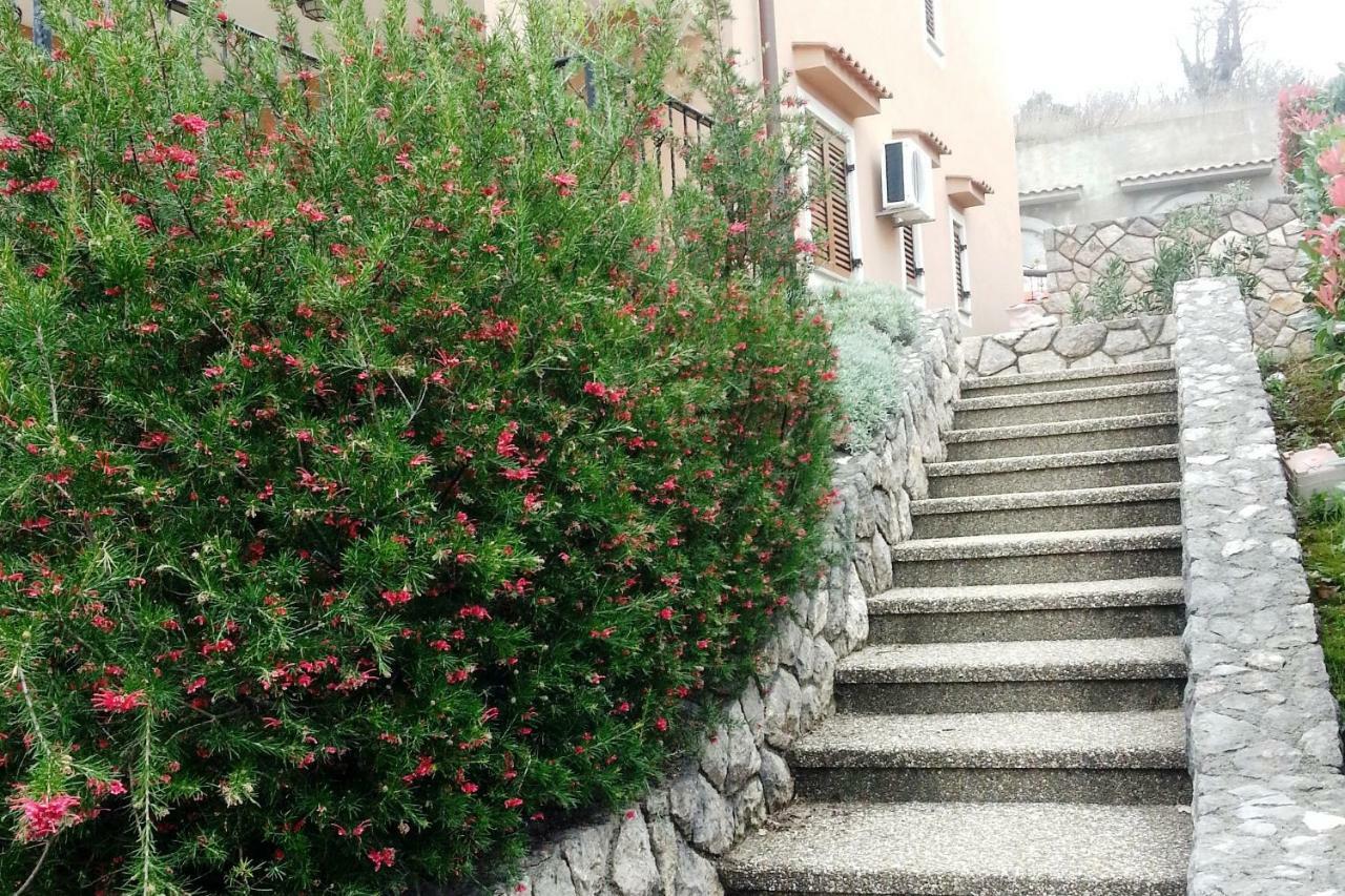 Guarda alla vita Njivice Esterno foto