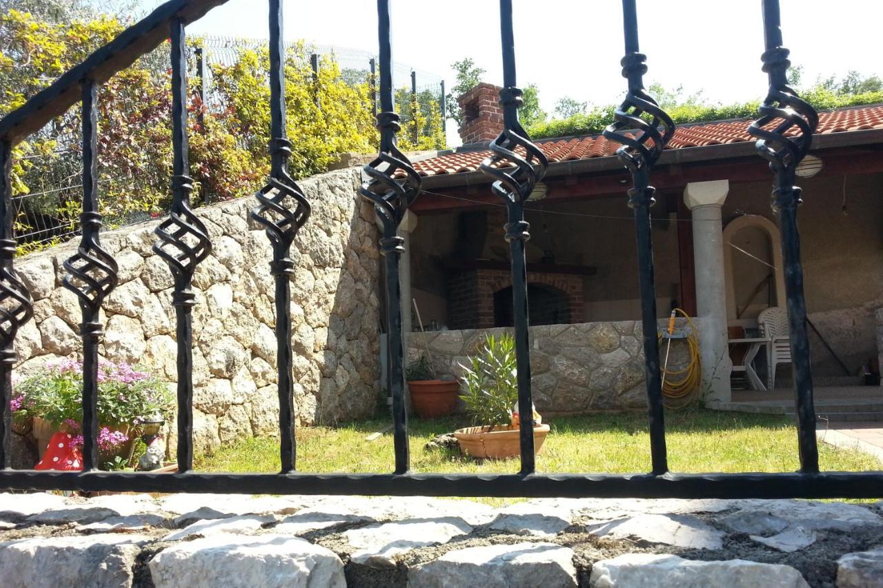 Guarda alla vita Njivice Esterno foto